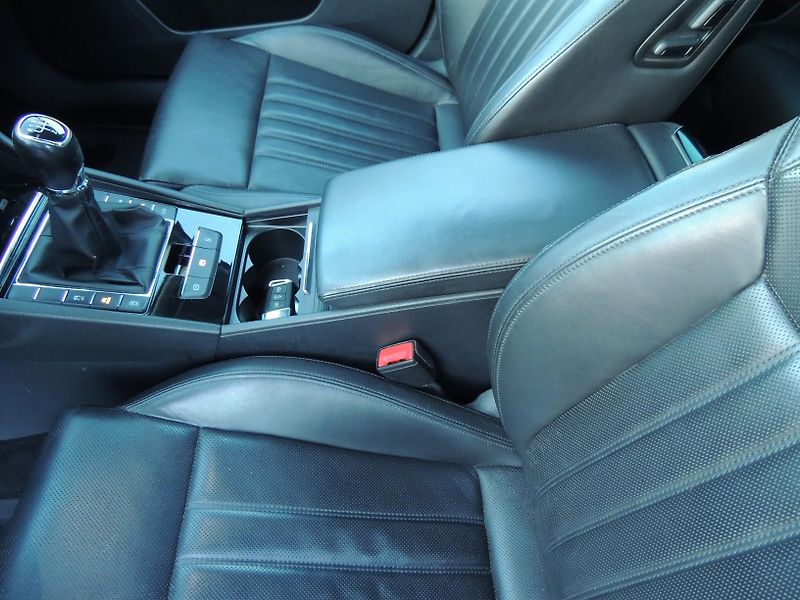 Škoda Superb (2017) 2.0TDi,140kw,L&K,ČR - fotka 37 z 66