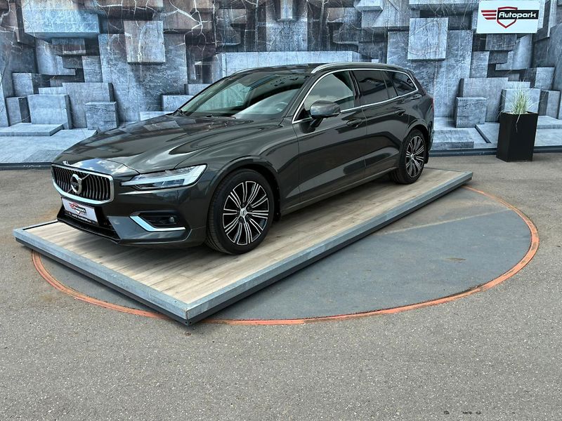 Volvo V60 (2020) 2.0D,140KW,BLIS,ACC,MATRIX,DPH - fotka 3 z 26