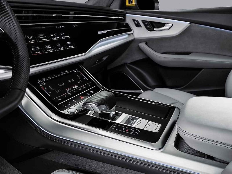 Audi Q8.
