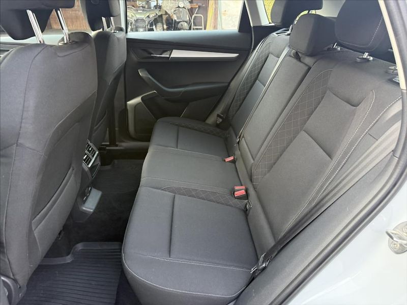 Škoda Karoq 1,6 TDI DSG / LED / záruka - fotka 13 z 34