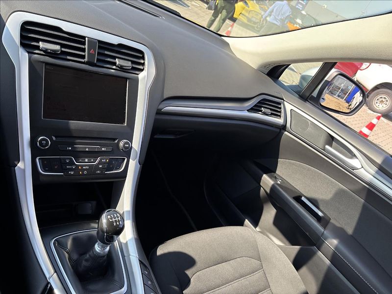 Ford Mondeo 2,0 TDCi 110kW Trend - fotka 36 z 36