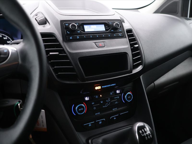 Ford Tourneo Connect 1,5 TDCI CZ Aut.klima L2 DPH - fotka 20 z 31