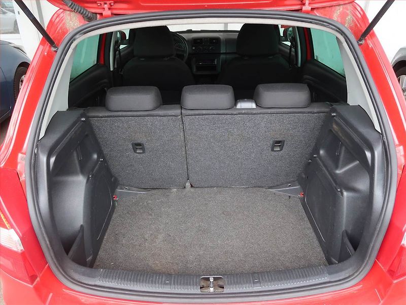 Škoda Fabia (2010) 1.2, rezervace - fotka 12 z 12