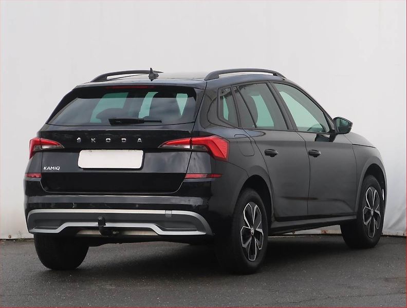 Škoda Kamiq (2022) Ambition Plus 1.0 TSI - fotka 5 z 20