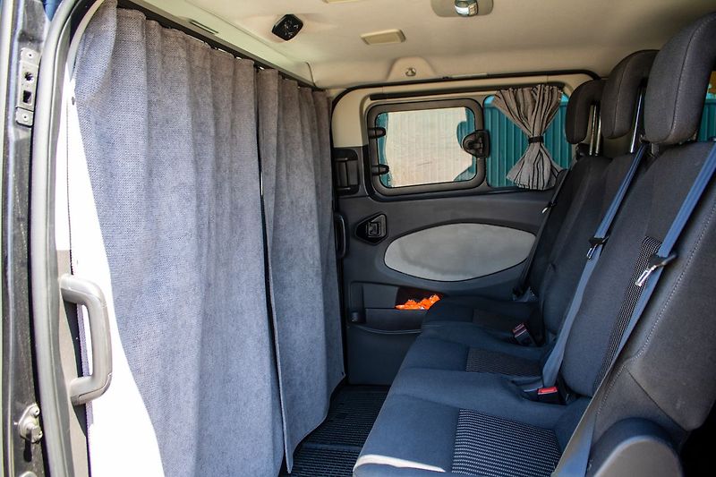 Ford Tourneo Custom - fotka 19 z 27