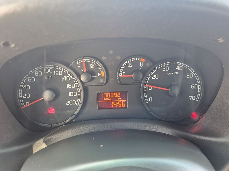 Fiat Dobló 1.6i 76kW, 5míst, tažné - fotka 15 z 24