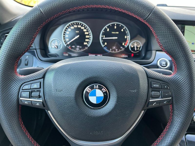 BMW Řada 5 (2012) 520d 135kW F11! ČR! - fotka 25 z 30