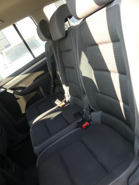 Volkswagen Touran (2010) 1,4  DSG automat - fotka 7 z 16