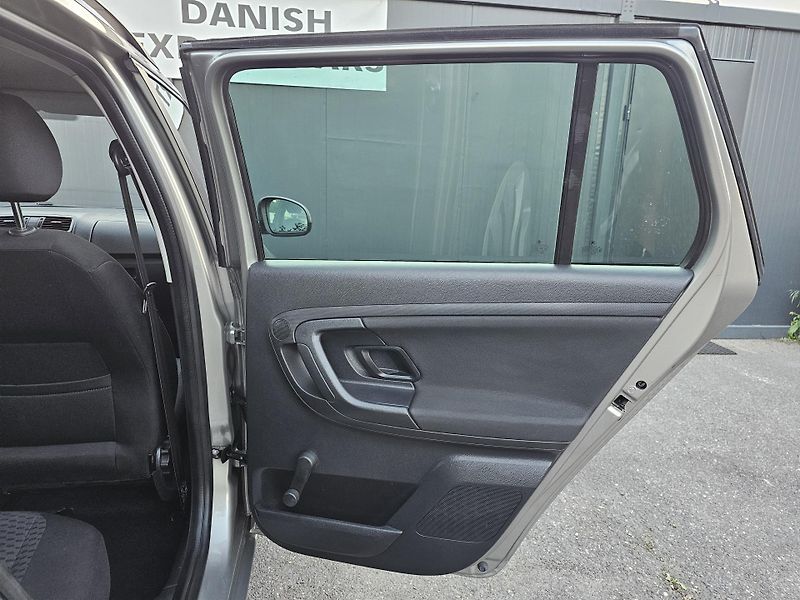 Škoda Fabia 1.2 TSI 63kW,KLIMA,TEMPOMAT - fotka 28 z 50