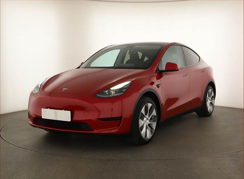 Tesla Model Y (2022) RWD LFP 60kWh, SoH 93% - fotka 2 z 24