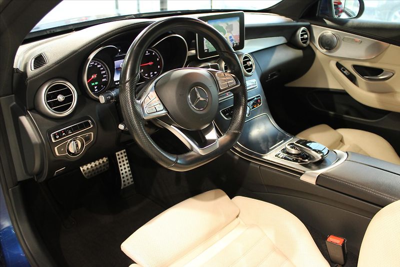 Mercedes-Benz Třídy C 250d Coupé AMG Line DIS+/Burme - fotka 12 z 30