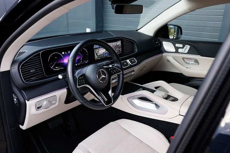 Mercedes-Benz GLE (2025) GLE 450d Coupe 4Matic AMG Line - fotka 24 z 49