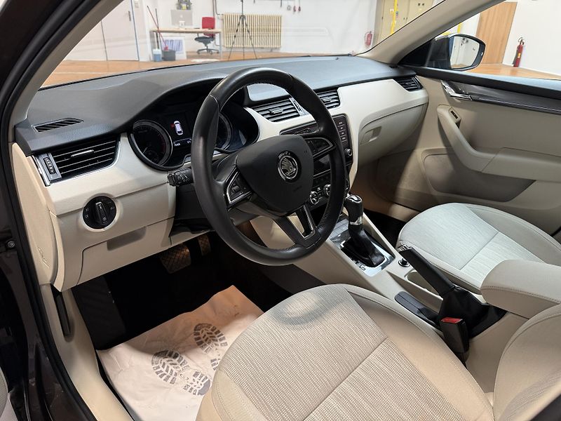 Škoda Octavia 1.5 TSI 110kW Style Combi DSG - fotka 5 z 12