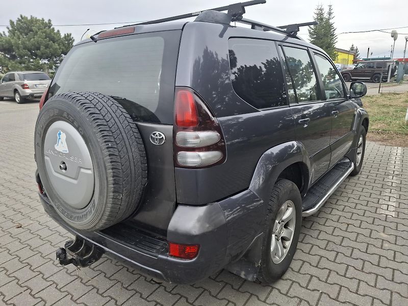 Toyota Land Cruiser 3,0 D-4D - fotka 4 z 9