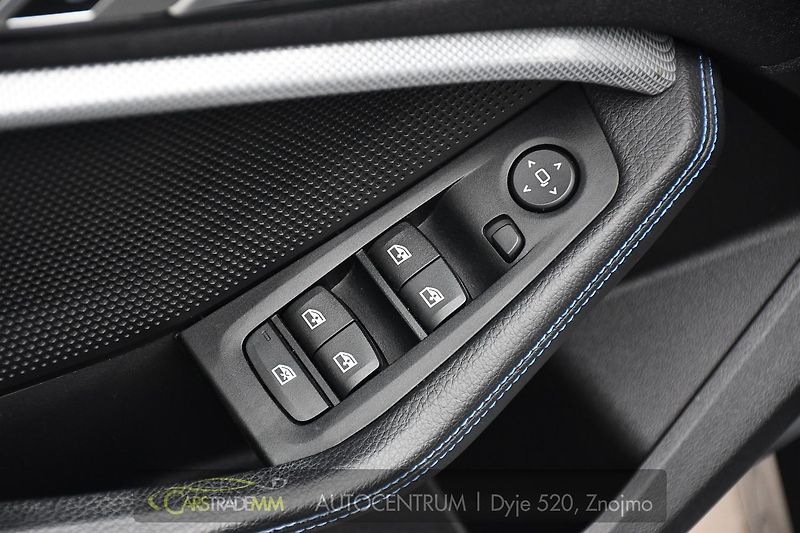 BMW Řada 2 218d M-SPORT 1M ČR HUD - fotka 21 z 46