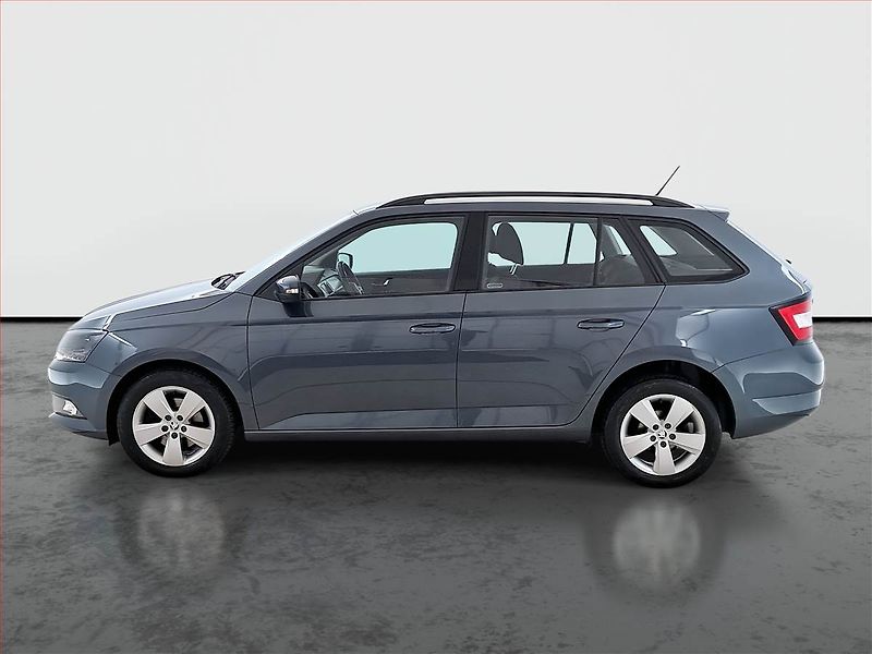 Škoda Fabia (2018) Style 1.0 TSI, Park. senzory - fotka 3 z 19