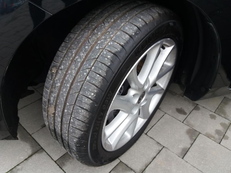 Mazda 3 1.6i,77kW,VÝHŘEV.SEDA+ČEL.SKLO - fotka 7 z 23