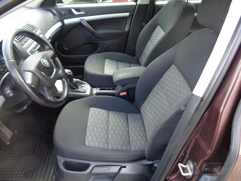 Škoda Octavia 1,6 TDI - fotka 12 z 17