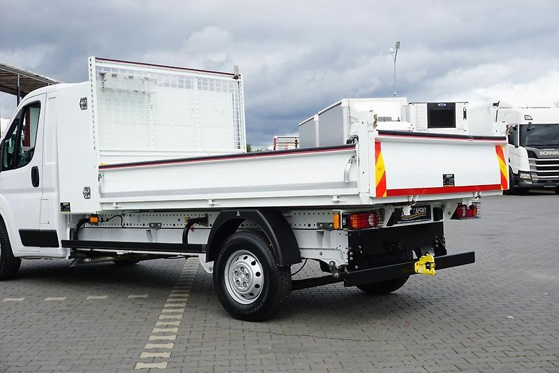 Peugeot Boxer (2023) 2,2 HDi / 140 KM / WYWROTKA /  - fotka 45 z 52