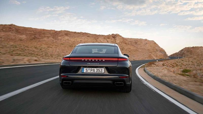 Česká premiéra Porsche Panamera v pražském bytě