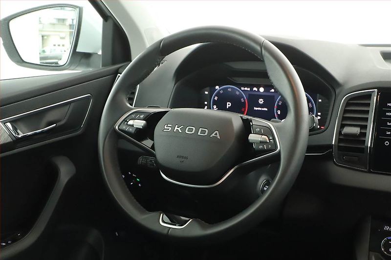 Škoda Karoq (2025) 1.5 TSI, Top Selection, ACC - fotka 16 z 19