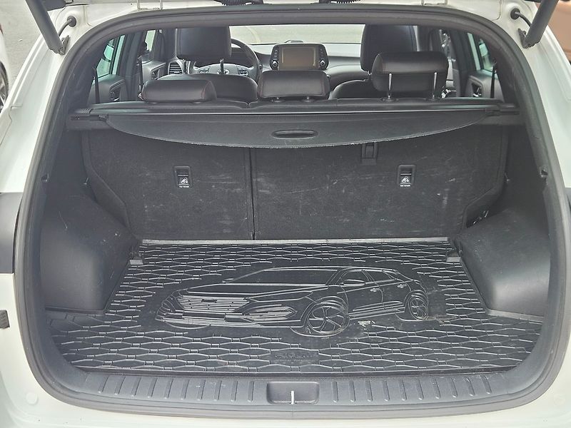 Hyundai Tucson 2,0D N-Line Premium,4x4, 1.maj - fotka 37 z 44
