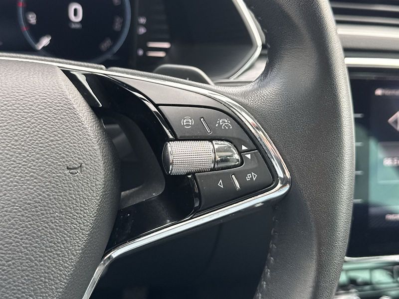 Škoda Superb (2023) Combi 2.0 TDI DSG Style - fotka 15 z 35