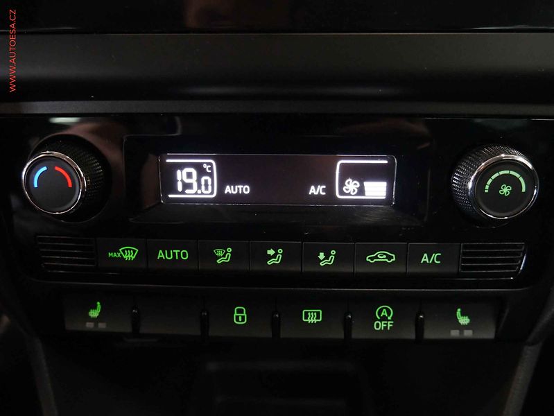 Škoda Rapid (2019) 1.0 TSi, ČR, Style - fotka 16 z 23