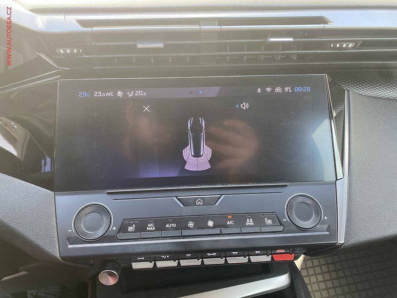 Peugeot 308 (2022) 1.2 i, 1.maj,ČR, Active - fotka 16 z 17