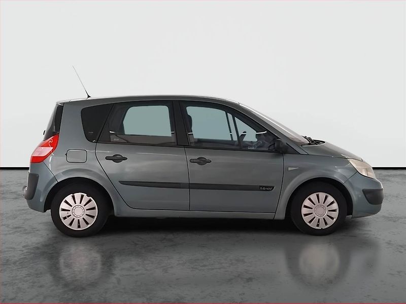 Renault Scénic (2004) 1.6 16V, po STK, Tažné, Klima - fotka 6 z 18