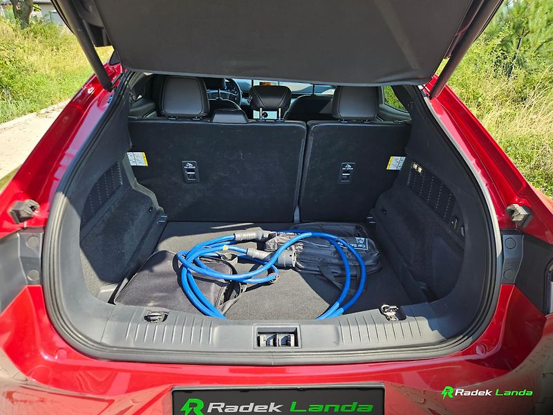 Ford Mustang Mach-E (2021) Mach-E 76 kWh - fotka 9 z 19
