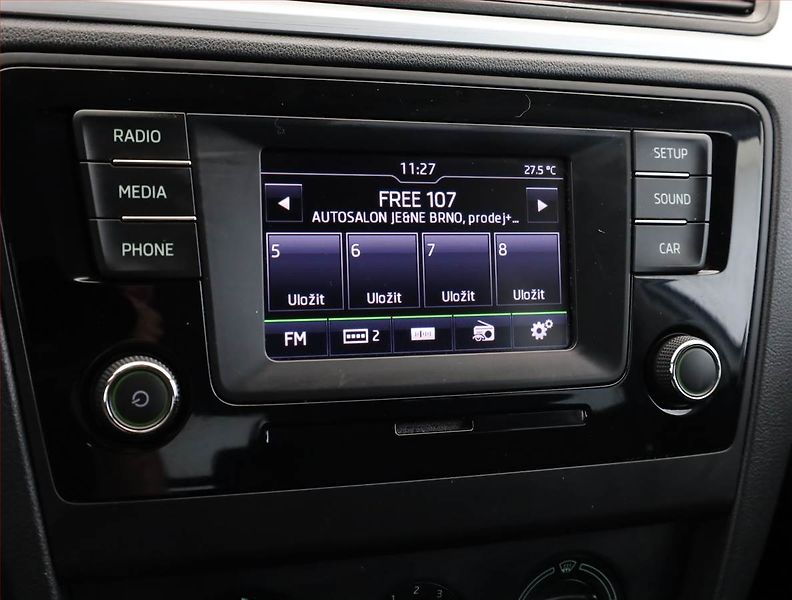 Škoda Rapid (2016) Spaceback 1.2 TSI, Serv.kniha - fotka 12 z 17