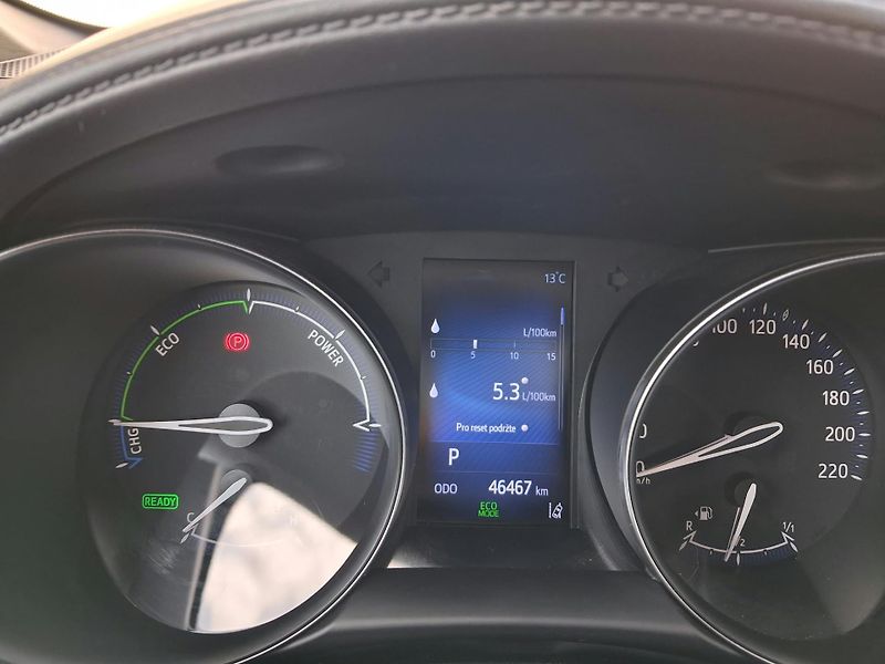 Toyota C-HR 1.8 HSD e-CVT Active - fotka 15 z 21
