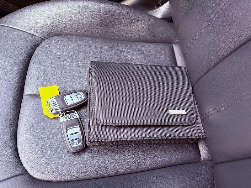 Audi A6 3.0 TDi Allroad Quattro,ČR,1.M - fotka 28 z 30