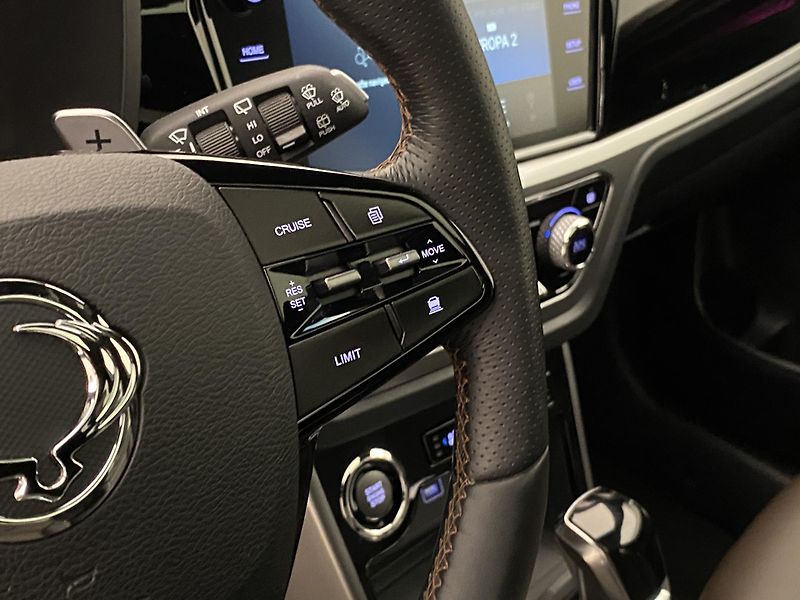 SsangYong Korando 1.5 T-GDI PREMIUM REZERVACE - fotka 20 z 38