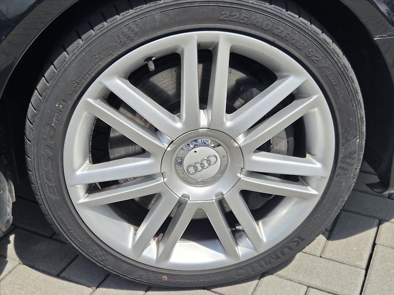 Audi S3 2,0 TFSi 195kW Quattro  6M/T Q - fotka 14 z 15
