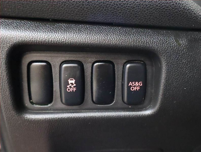 Mitsubishi ASX (2015) 1.6 DI-D, 4X4, Tempomat - fotka 21 z 22