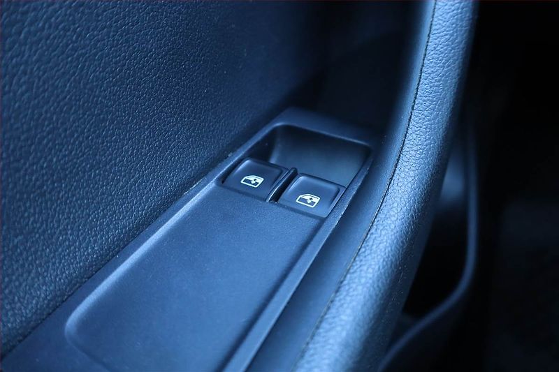 Škoda Fabia (2016) Ambition 1.2 TSI, Serv.kniha - fotka 16 z 18