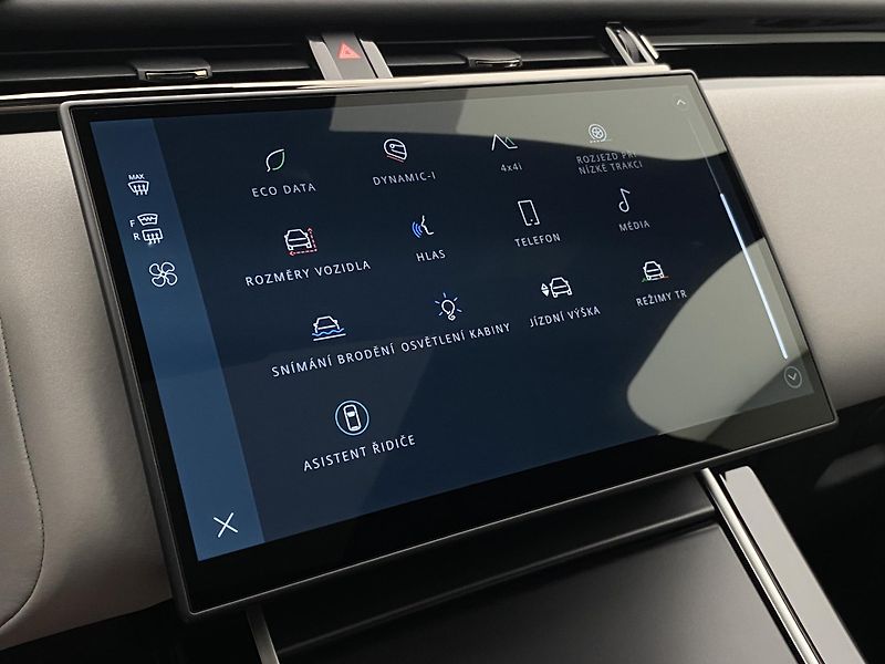 Land Rover Range Rover Velar D300 Dynamic SE REZERVACE - fotka 38 z 61