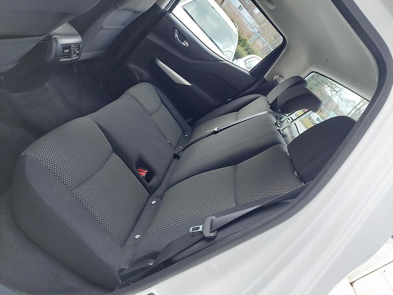 Nissan Navara (2020) Acenta Double Cab 4x4 140Kw  - fotka 23 z 37