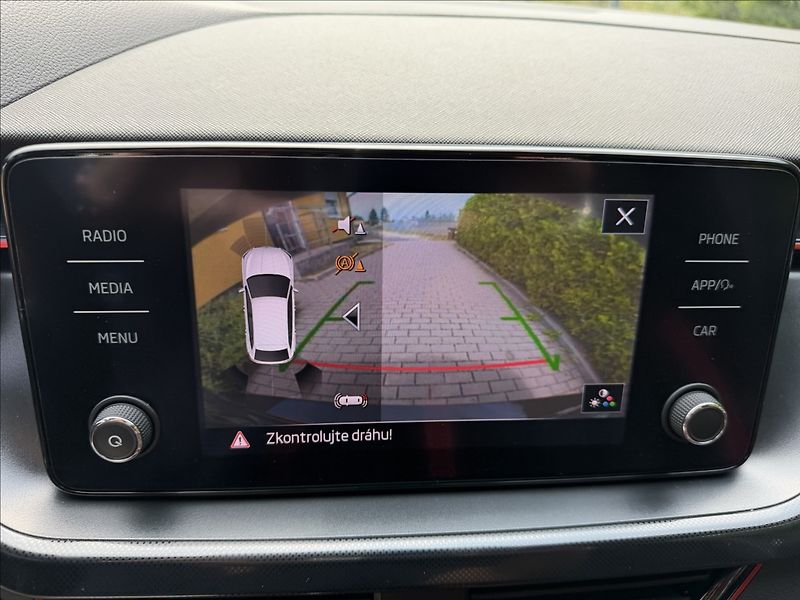 Škoda Scala 1.5 TSI Monte Carlo - fotka 16 z 26