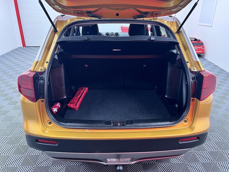 Suzuki Vitara 1.4i 103 kW, 2019 REZERVACE - fotka 6 z 29