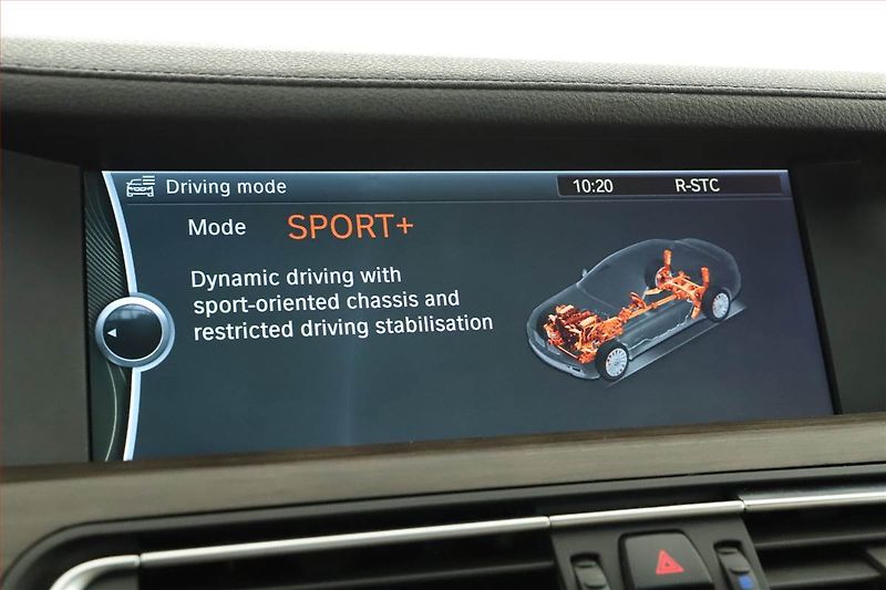 BMW Řada 7 (2010) 740d xDrive, 4X4, Automat - fotka 13 z 22