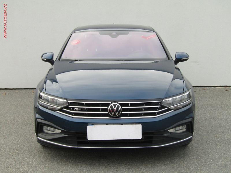 Volkswagen Passat (2019) 1.2 TSi, ČR, masáž, autoAC - fotka 2 z 3