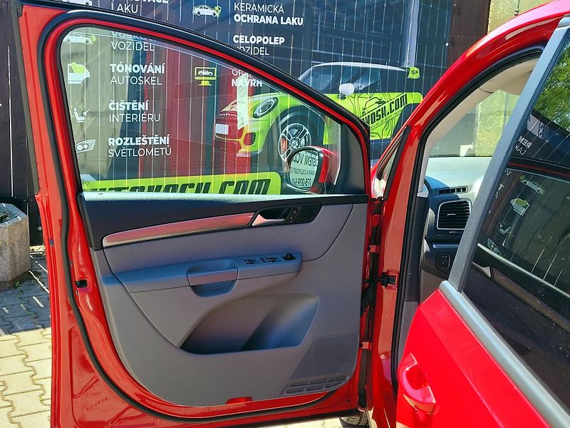 Seat Alhambra 2,0 DSG REFER, SERV.KNIHA,7mís - fotka 43 z 45