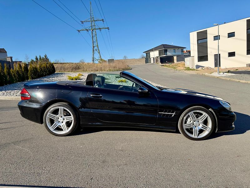 Mercedes-Benz SL (2009) 350, Euro 4, Kabrio - fotka 5 z 22