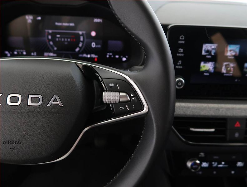 Škoda Kamiq (2025) Selection 1.0 TSI - fotka 21 z 25