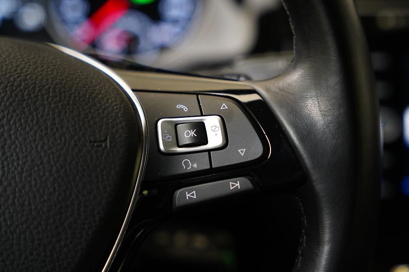 Volkswagen Golf - fotka 16 z 22