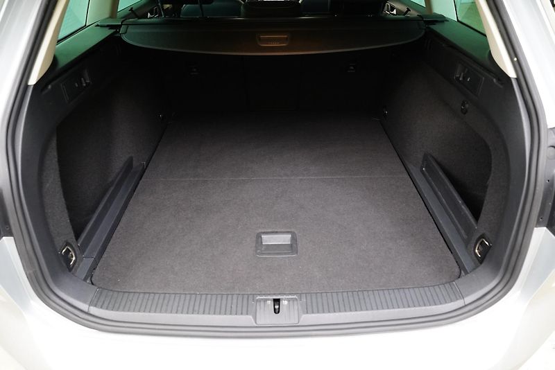 Volkswagen Passat - fotka 27 z 28