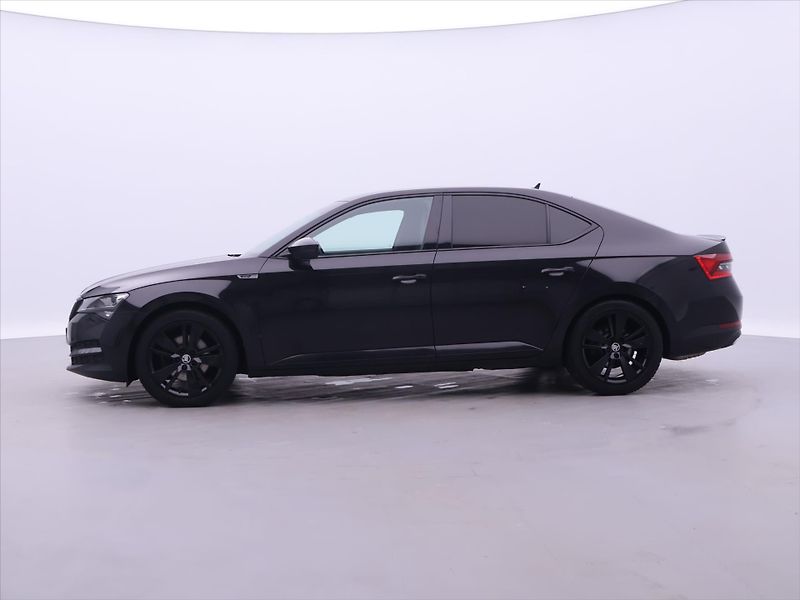 Škoda Superb 2,0 TDI 140kW DSG CZ Sportline - fotka 3 z 38